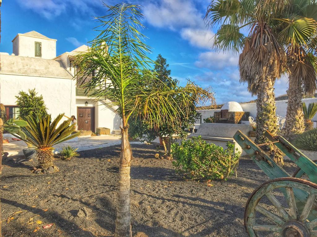 El Cortijo Eco Finca Hotel Ye Eksteriør billede