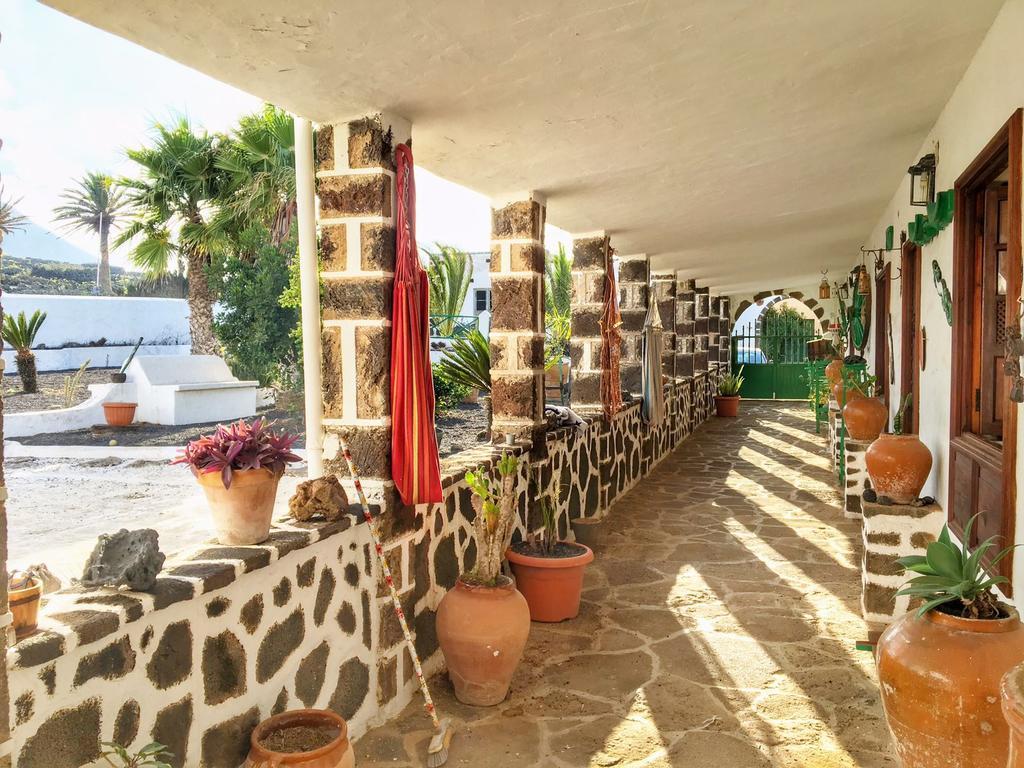 El Cortijo Eco Finca Hotel Ye Eksteriør billede